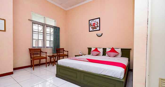 Bedroom Super OYO 2495 Hotel Wijaya