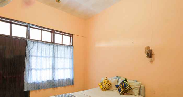 Kamar Tidur SPOT ON 2465 Hotel Raung View