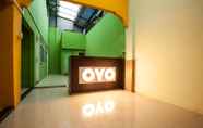 Lobi 6 OYO 1733 Pocut Residence Syariah