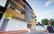 Luar Bangunan 2 OYO 1838 COZY Home