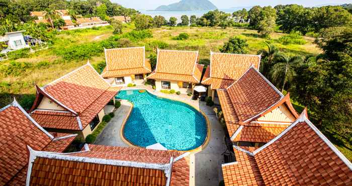 Kolam Renang Thai Boutique Resort