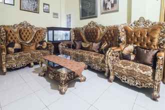 Lobby 4 OYO 2165 Alyah Guest House Syariah