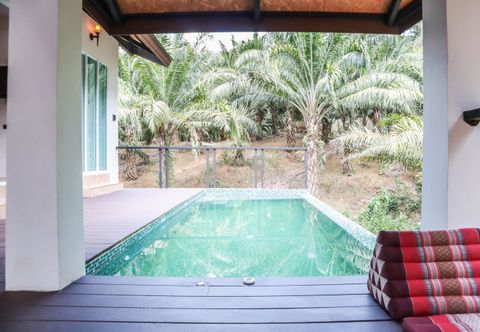 Hồ bơi KhaoKhao Legend Resort