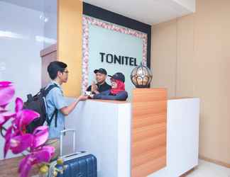 Lobi 2 TONITEL Hotel Malioboro Yogyakarta