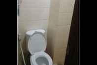 Toilet Kamar Vida View Madeceng Rental Apartment 10X