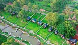 Phoenix Moc Chau Resort, USD 45.98