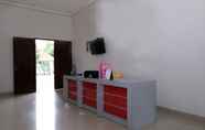 Lobby 6 OYO 2231 D'kost