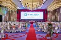 Sảnh chức năng Wyndham Acmar Hotel