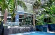 Swimming Pool 6 Golden Tulip Balikpapan Hotel and Suites