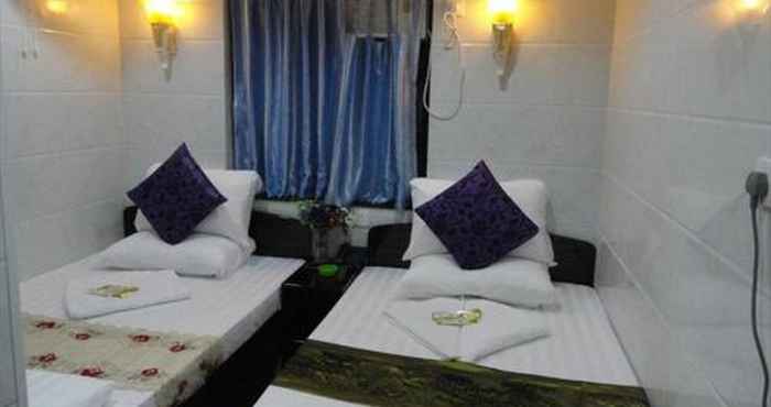 Bedroom Paris Guest House (Managed by Dhillon Hotels)