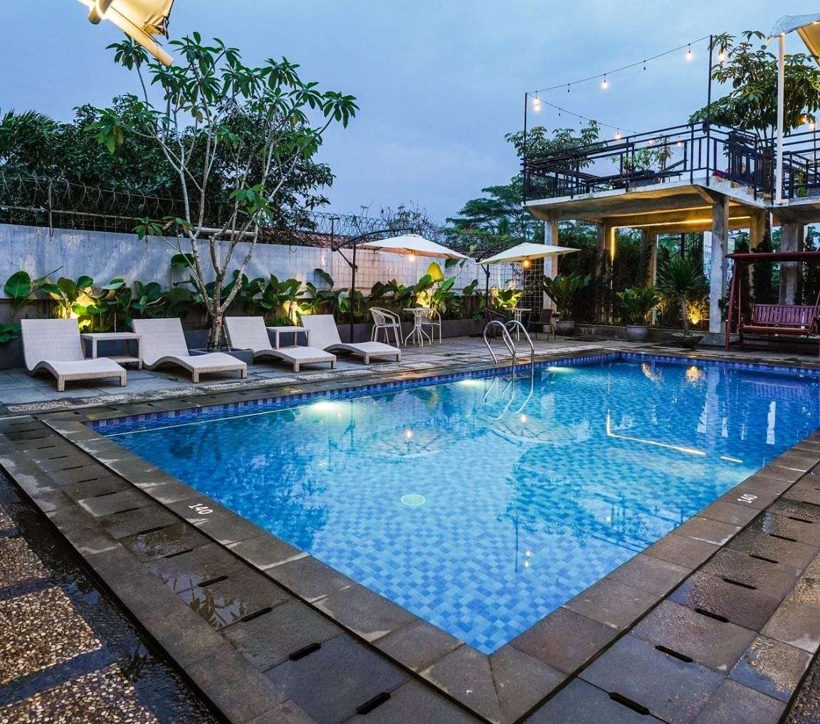 Bell's Place Hotel Sentul