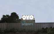 Exterior 5 OYO 2410 Intan Hotel