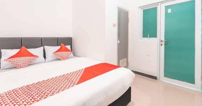 Kamar Tidur OYO 2223 J&b Room Utan Kayu