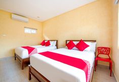 Bedroom 6 OYO 478 Amaro Resort