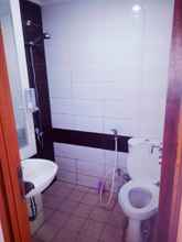 In-room Bathroom 4 Apartment Margonda Residence 3 By Reslin