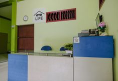 Lobby 6 OYO Life 2508 Alba Suites Homestay Syariah