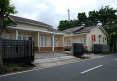 Exterior 3 OYO 2551 Mango Residence