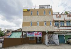 外部的 4 SPOT ON 2294 Mega Residence