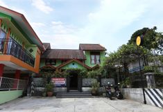 Exterior 2 SPOT ON 2514 Homestay Ortegha