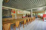 ร้านอาหาร OYO 2246 Anjung Bang Oking Hotel & Resort