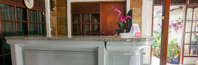 ロビー Hotel O Kebon Jeruk Near Gedung Sate Formerly Kurnia Hotel