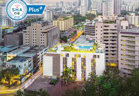 Exterior The Quarter Phromphong by UHG