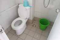 In-room Bathroom Apartment Basura City by Laroom