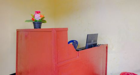 Lobi 2 SPOT ON 2219 Madina Residence Syariah