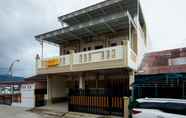 Luar Bangunan 4 SPOT ON 2220 Pink's Guest House