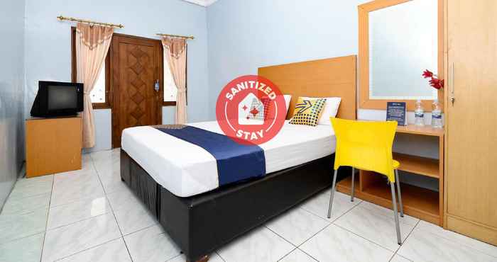 Bedroom OYO 2240 Simpang Tujuh Residence Kudus