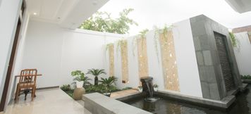 In-room Bathroom 5 Bening Syariah Hotel Boutique