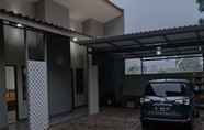 Luar Bangunan 5 DJASMINE guest house