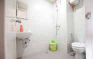 In-room Bathroom 7 Apatel Parkland Avenue A29