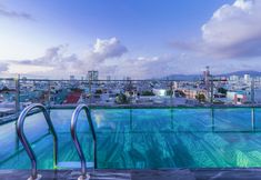 Swimming Pool 5 Lyns Hotel and Apartment Danang