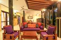 Lobby OYO 2542 Villa Iluka 2