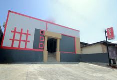 Exterior 4 OYO 2209 Shanum Ileana Ar