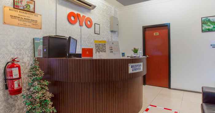 Lobi OYO 89782 Ranau City Inn