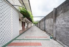 Common Space 7 OYO 2347 Griya Patran Near RS Queen Latifa