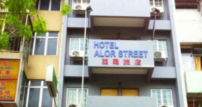 Exterior OYO 89688 Alor Street Hotel