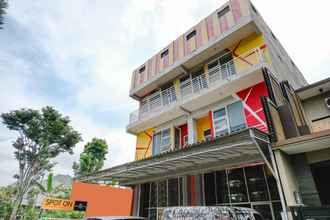 Exterior 4 SPOT ON 2387 Bukit Cemara Tidar Family