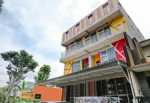 Exterior SPOT ON 2387 Bukit Cemara Tidar Family