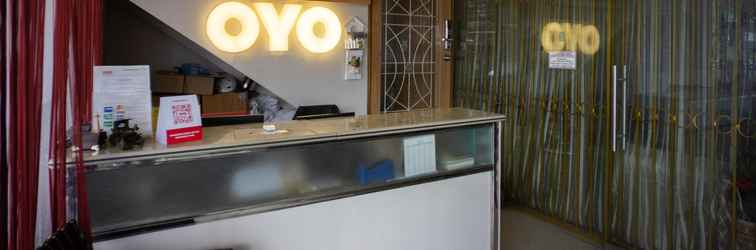 Lobby OYO 2328 Lamnyong Syariah