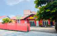 Bangunan 3 SPOT ON 2370 Berkah Homestay Syariah