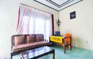 Lobby 4 SPOT ON 2370 Berkah Homestay Syariah