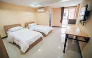 Kamar Tidur 3 Wises Hotel