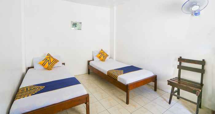 Bedroom SPOT ON 2422 Hotel Moga Sari