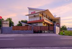 Exterior 2 OYO 2450 Hening Homestay Near Pantai Tanjung Bias