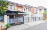 ภายนอกอาคาร 3 OYO 2196 Ss Homes Near Rumah Sakit Pusat Pertamina