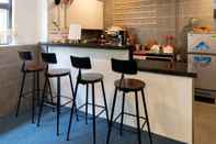 Quầy bar, cafe và phòng lounge KunKin Luxury Apartment