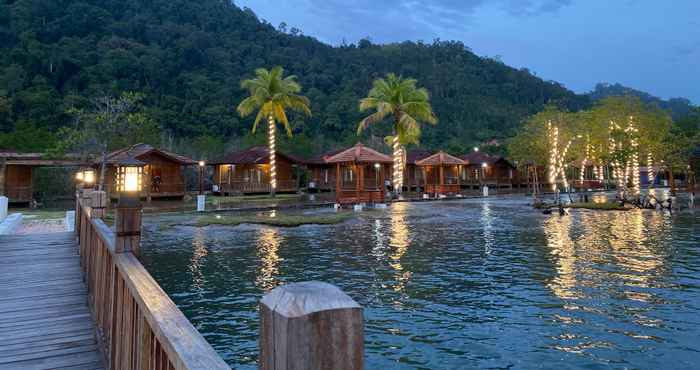 Luar Bangunan Nyalo Beach Cottage